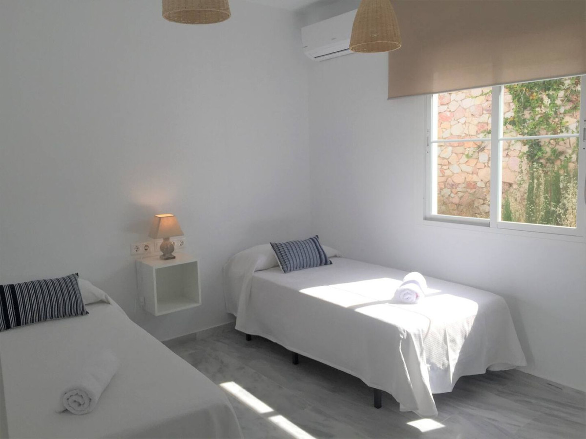 Huis te koop in Artola | 7 slaapkamers H4981390
