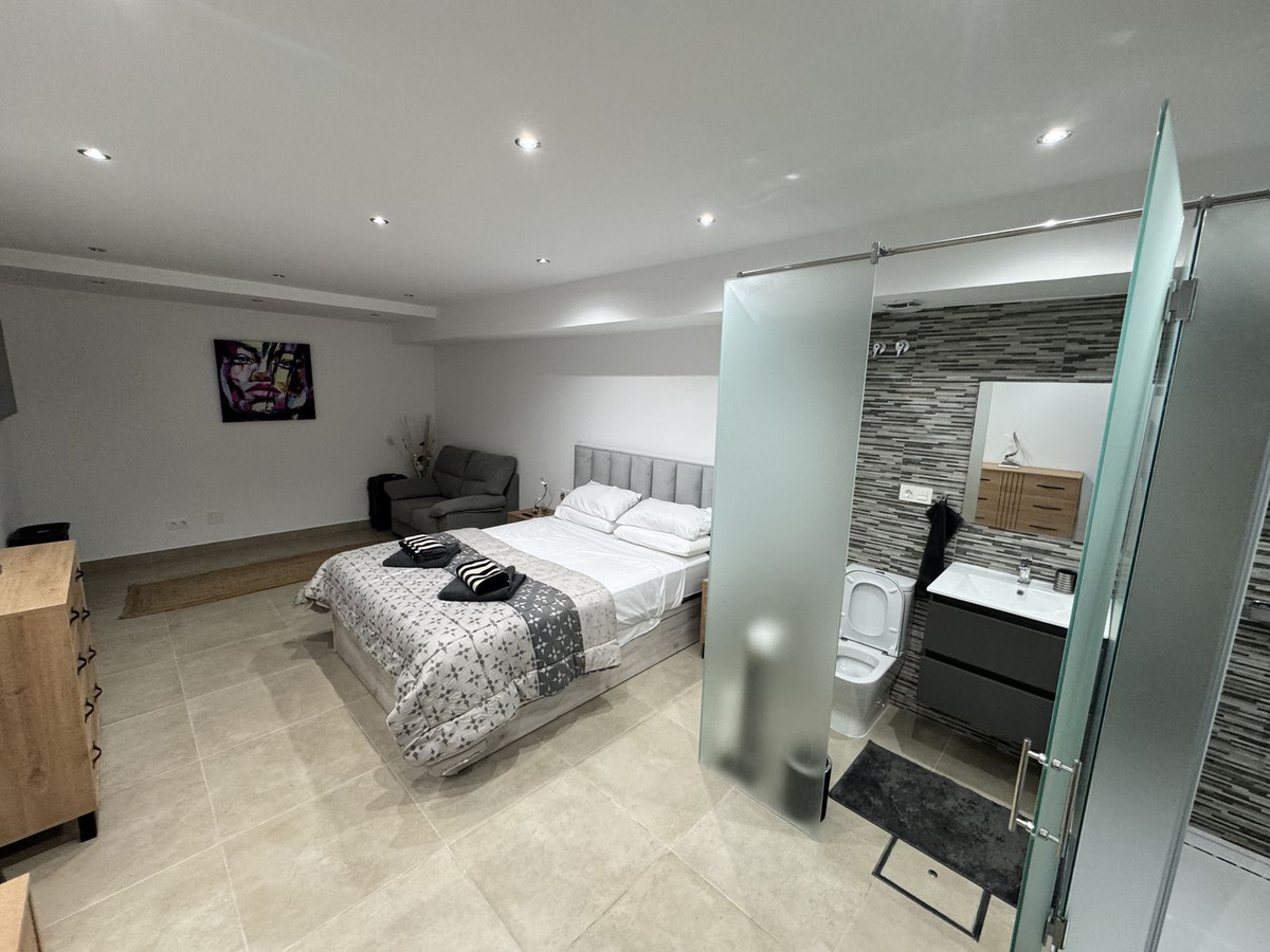 Huis te koop in Artola | 5 slaapkamers H5072410