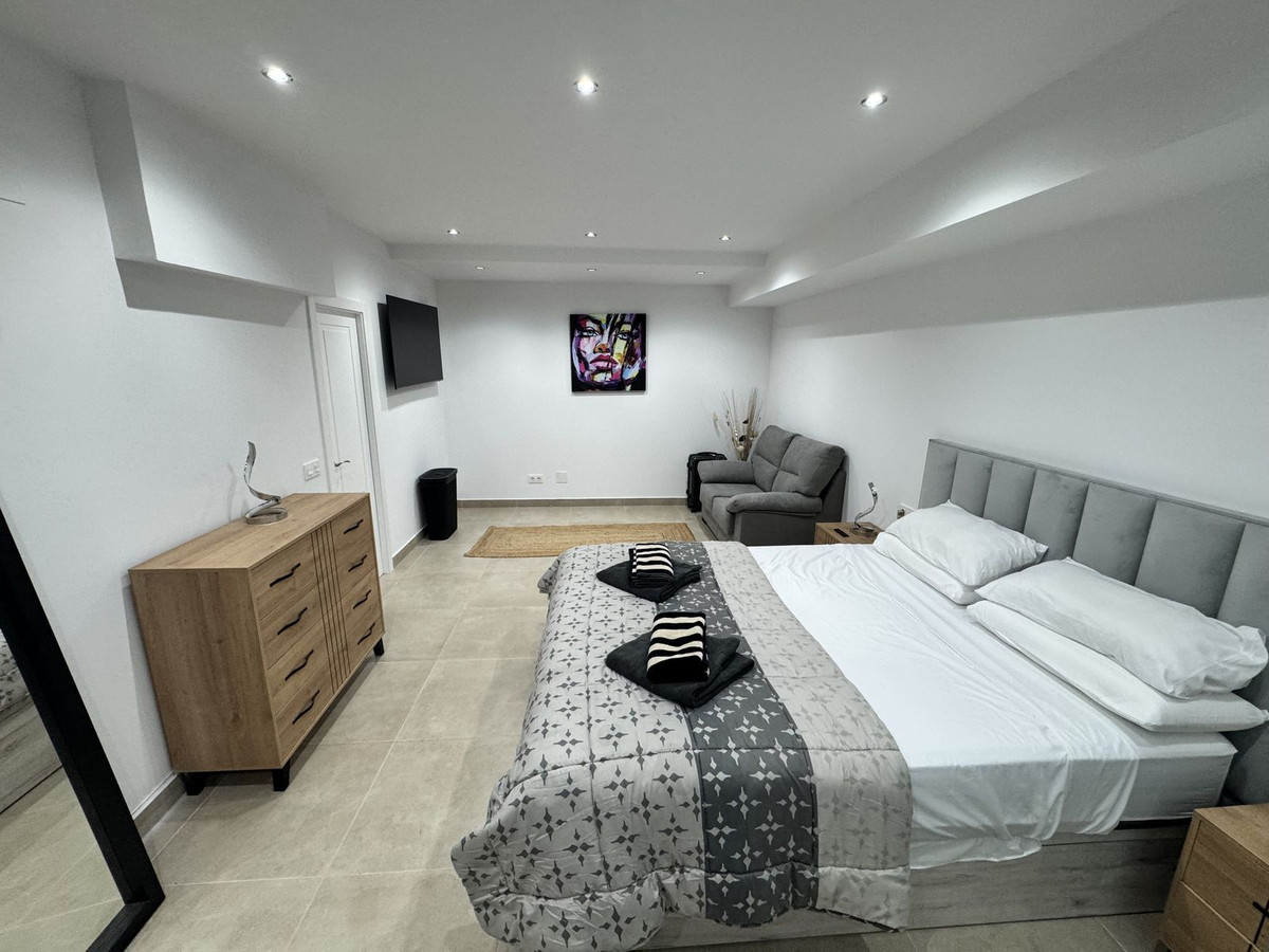 Huis te koop in Artola | 5 slaapkamers H5072410