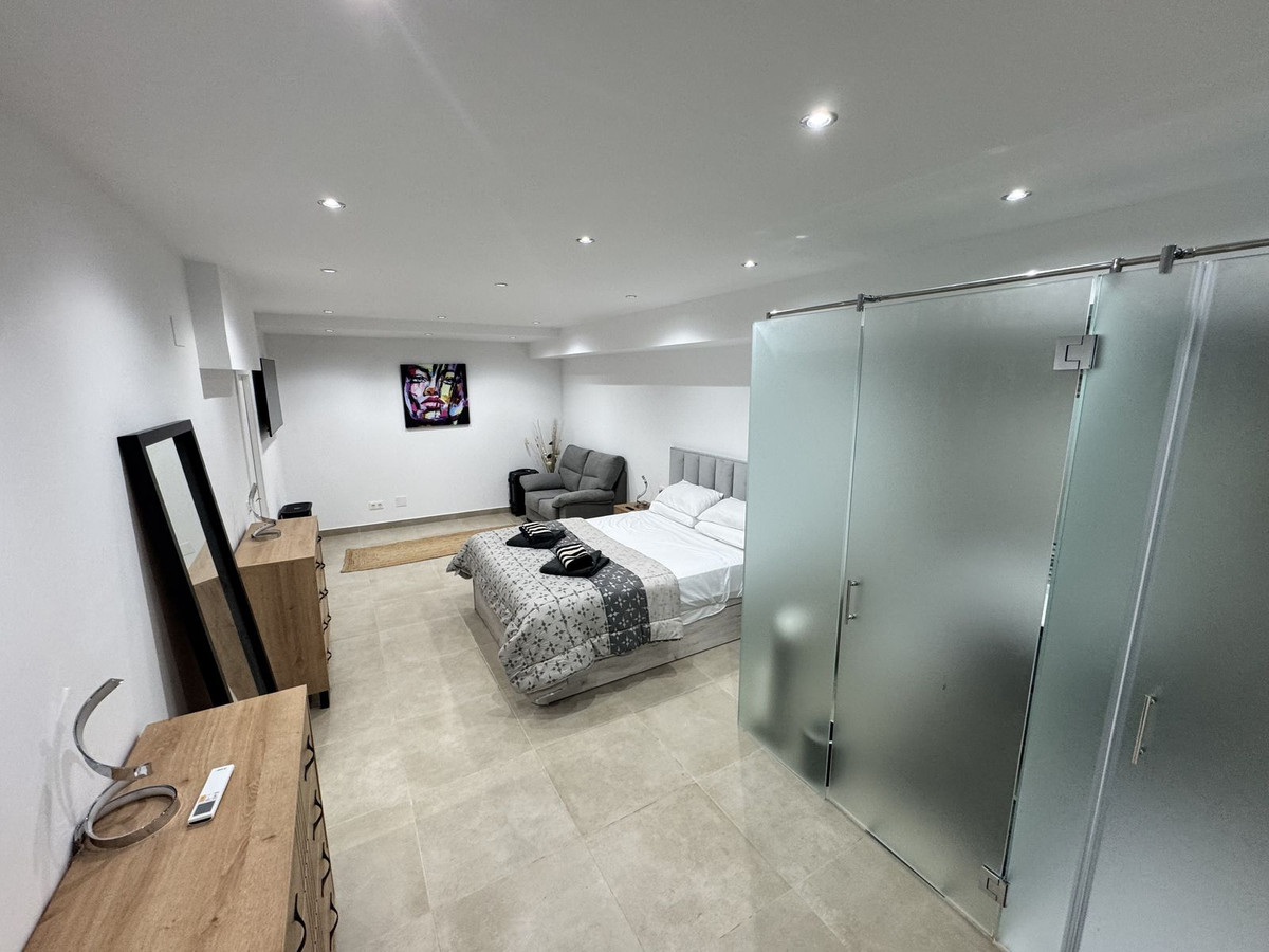 Huis te koop in Artola | 5 slaapkamers H5072410