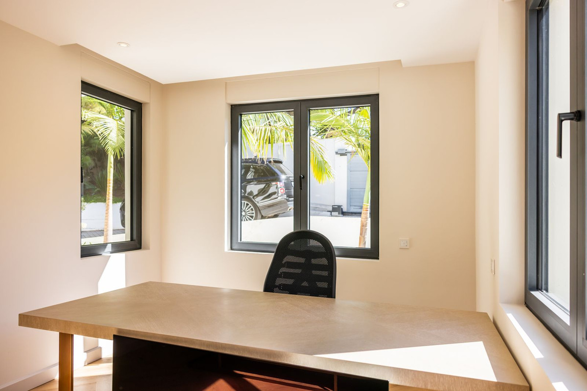 Vrijstaande Villa te koop in Artola | 6 slaapkamers H5199706