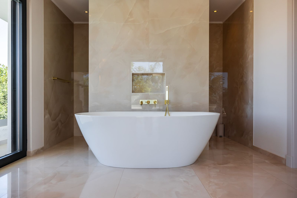 Vrijstaande Villa te koop in Artola | 6 slaapkamers H5199706