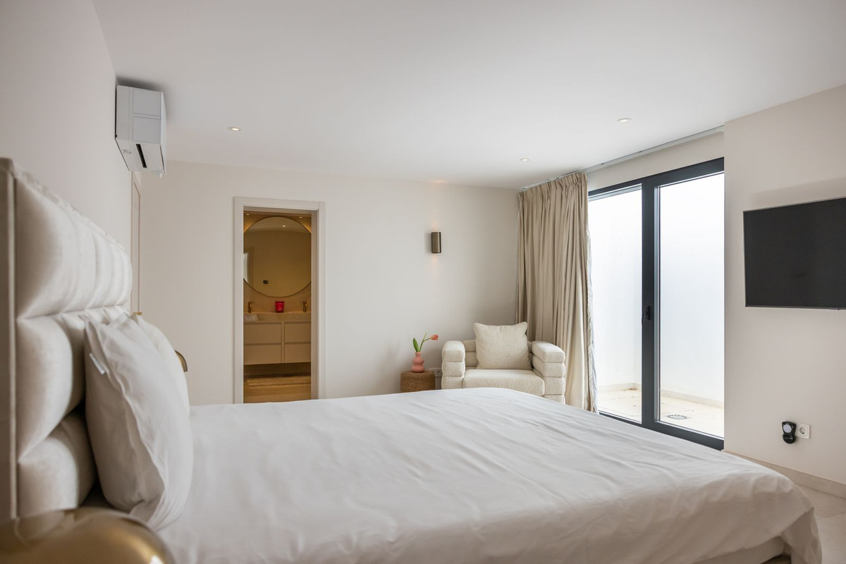 Vrijstaande Villa te koop in Artola | 6 slaapkamers H5199706