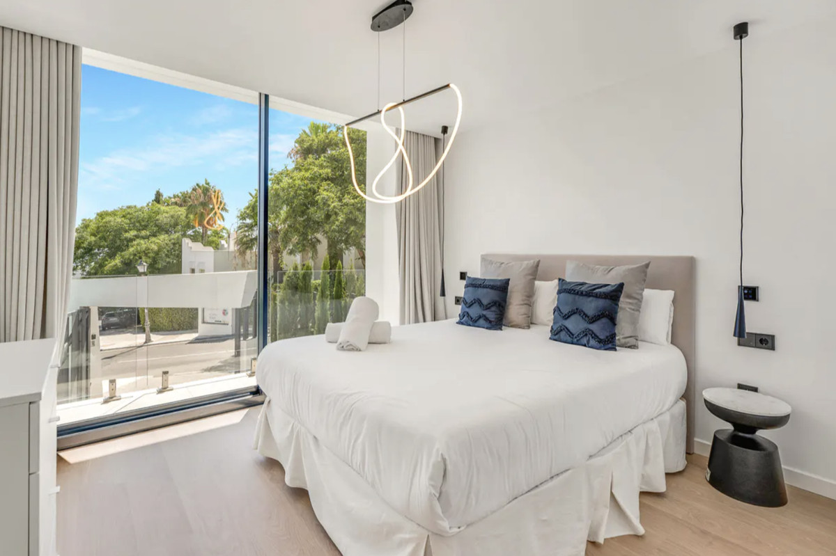 Vrijstaande Villa te koop in Artola | 4 slaapkamers H5251600