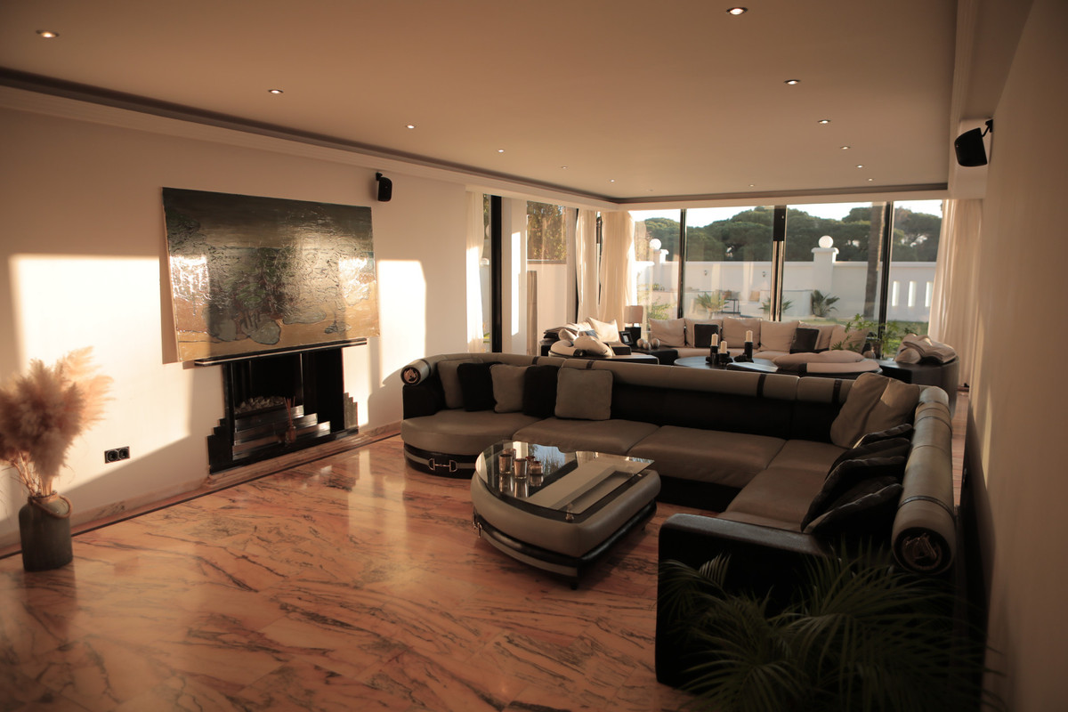 Vrijstaande Villa te koop in Artola | 8 slaapkamers H5259730