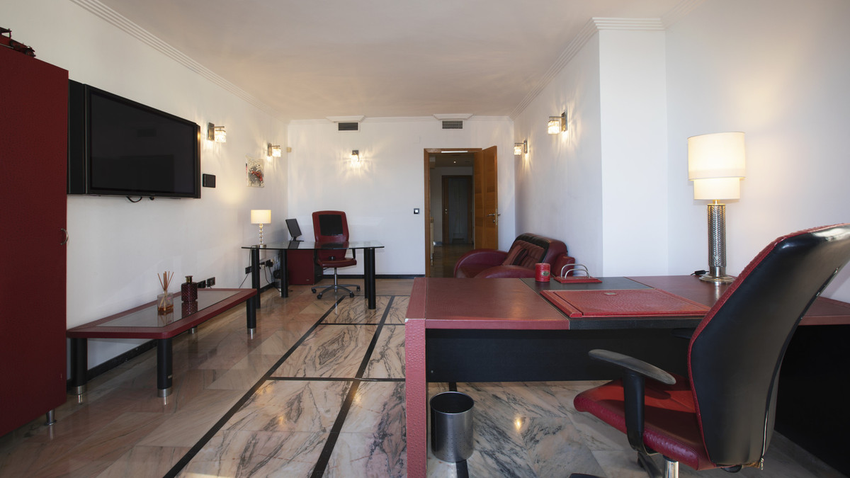 Vrijstaande Villa te koop in Artola | 8 slaapkamers H5259730