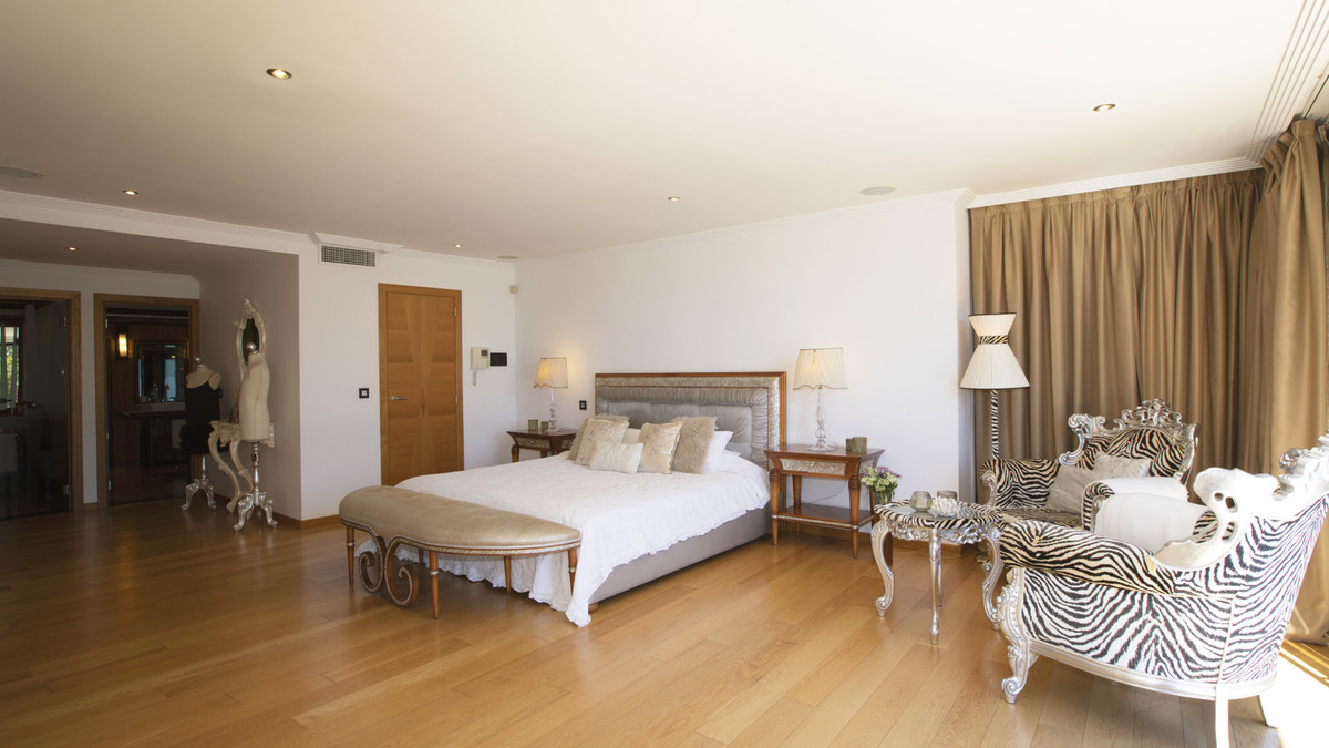 Vrijstaande Villa te koop in Artola | 8 slaapkamers H5259730