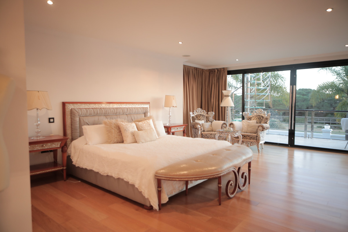 Vrijstaande Villa te koop in Artola | 8 slaapkamers H5259730