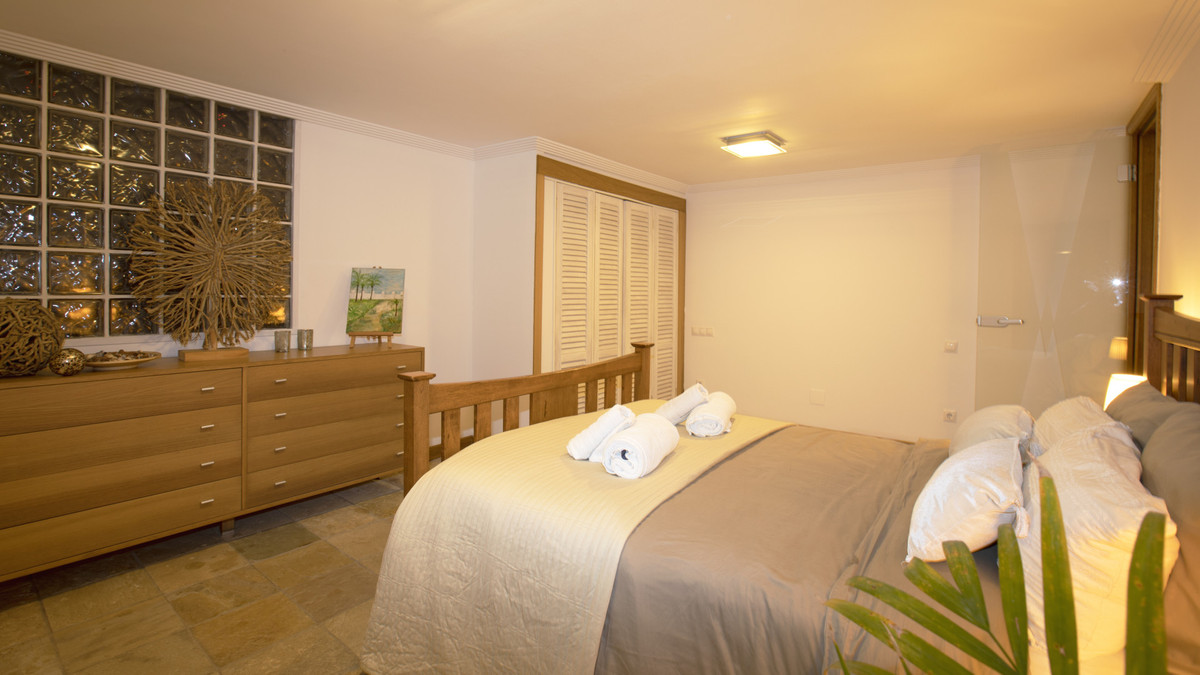 Vrijstaande Villa te koop in Artola | 8 slaapkamers H5259730