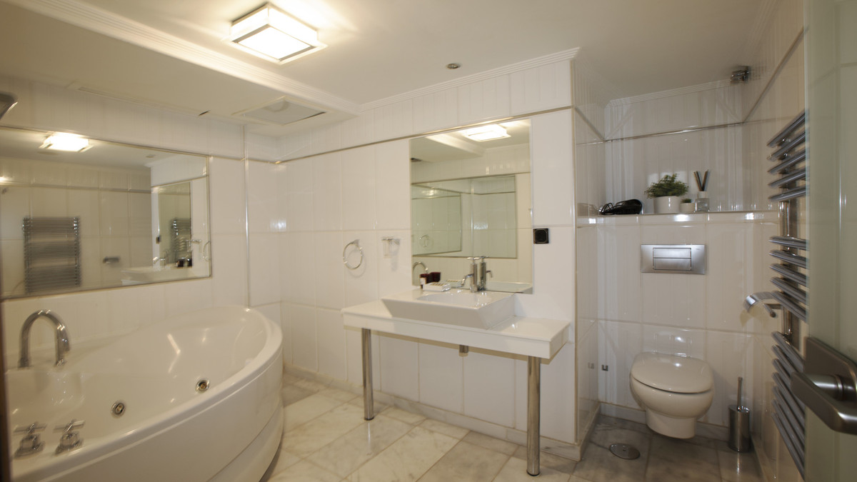 Vrijstaande Villa te koop in Artola | 8 slaapkamers H5259730