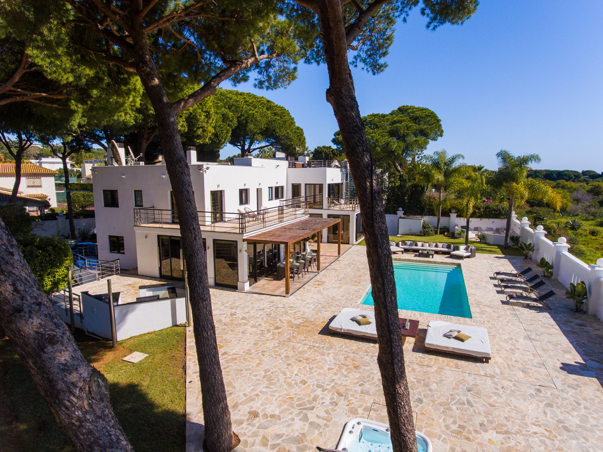 Vrijstaande Villa te koop in Artola | 8 slaapkamers H5259730