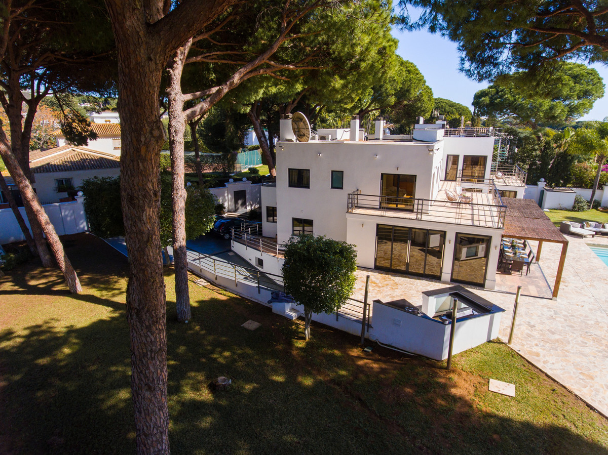 Vrijstaande Villa te koop in Artola | 8 slaapkamers H5259730