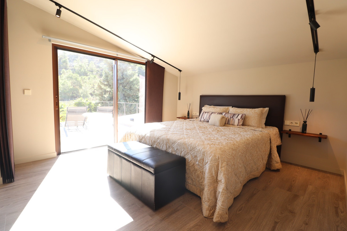 Vrijstaande Villa te koop in Aspe | 5 slaapkamers H4670110