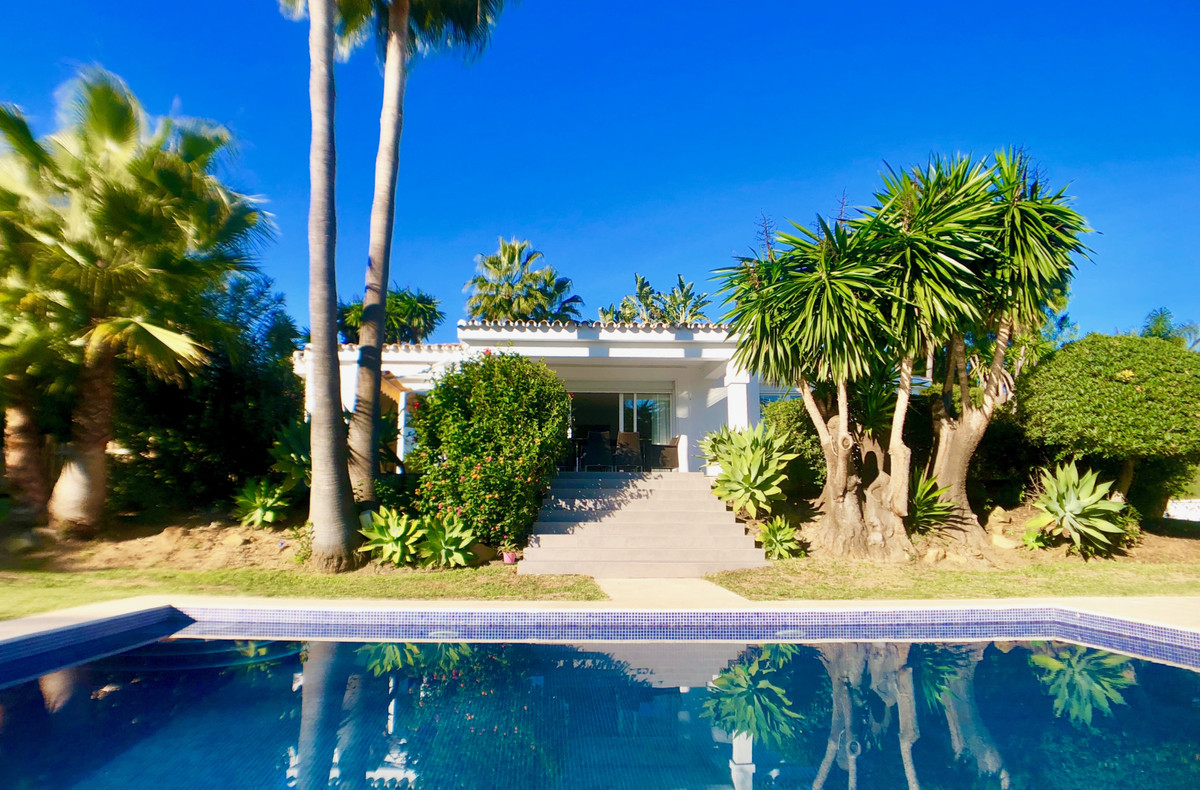 Huis te koop in Atalaya | 4 slaapkamers H3326254