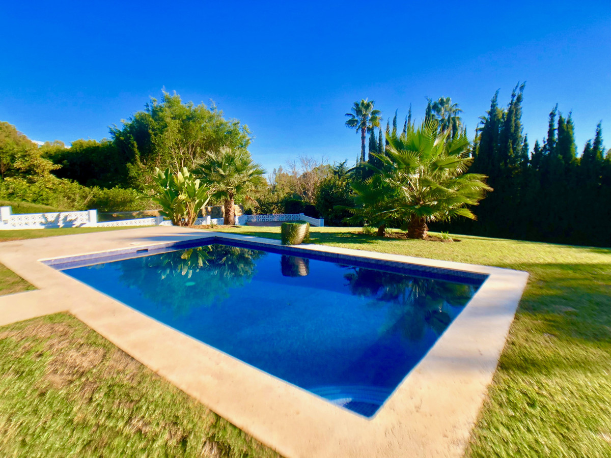 Huis te koop in Atalaya | 4 slaapkamers H3326254