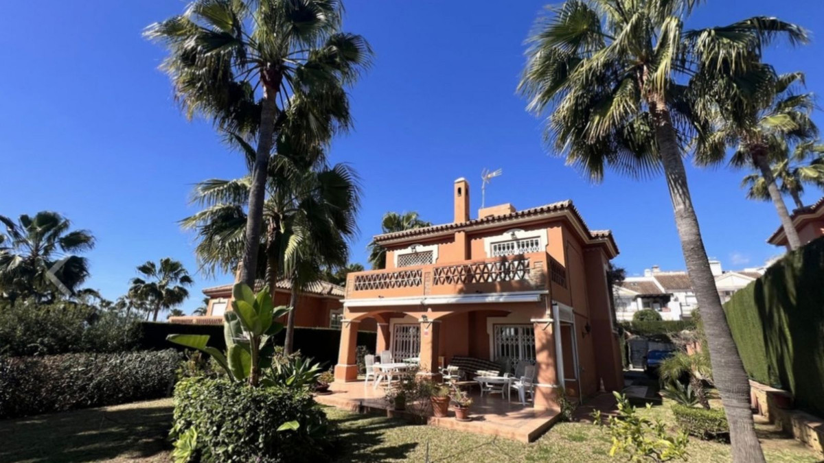 Huis te koop in Atalaya | 3 slaapkamers H4966093