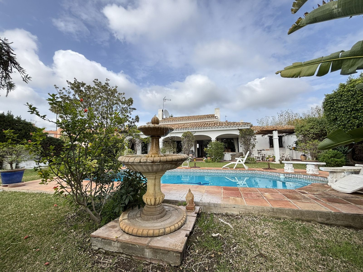 Vrijstaande Villa in Atalaya-55