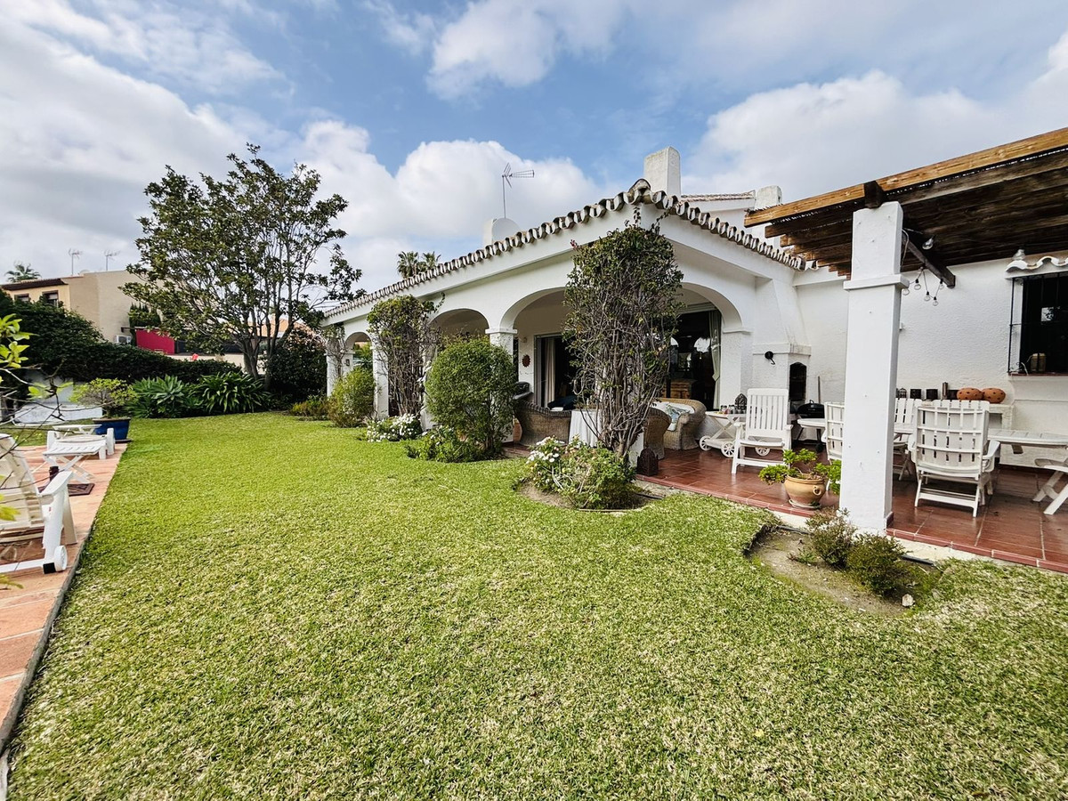 Vrijstaande Villa in Atalaya-67
