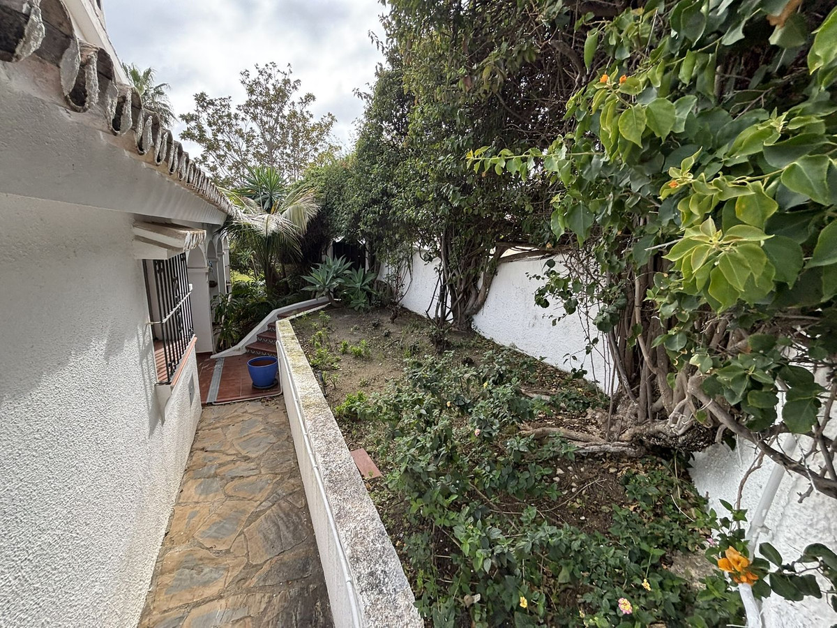 Vrijstaande Villa in Atalaya-78