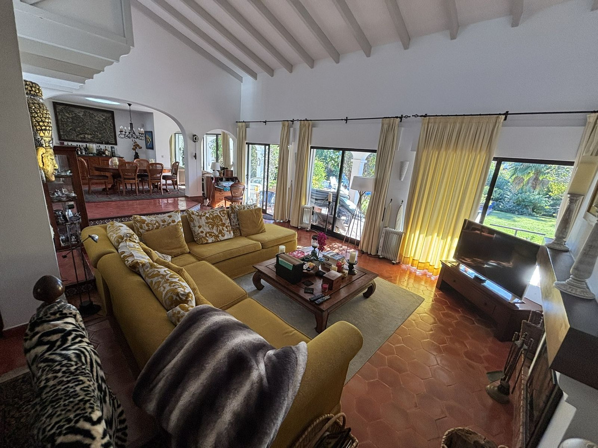 Vrijstaande Villa in Atalaya-9