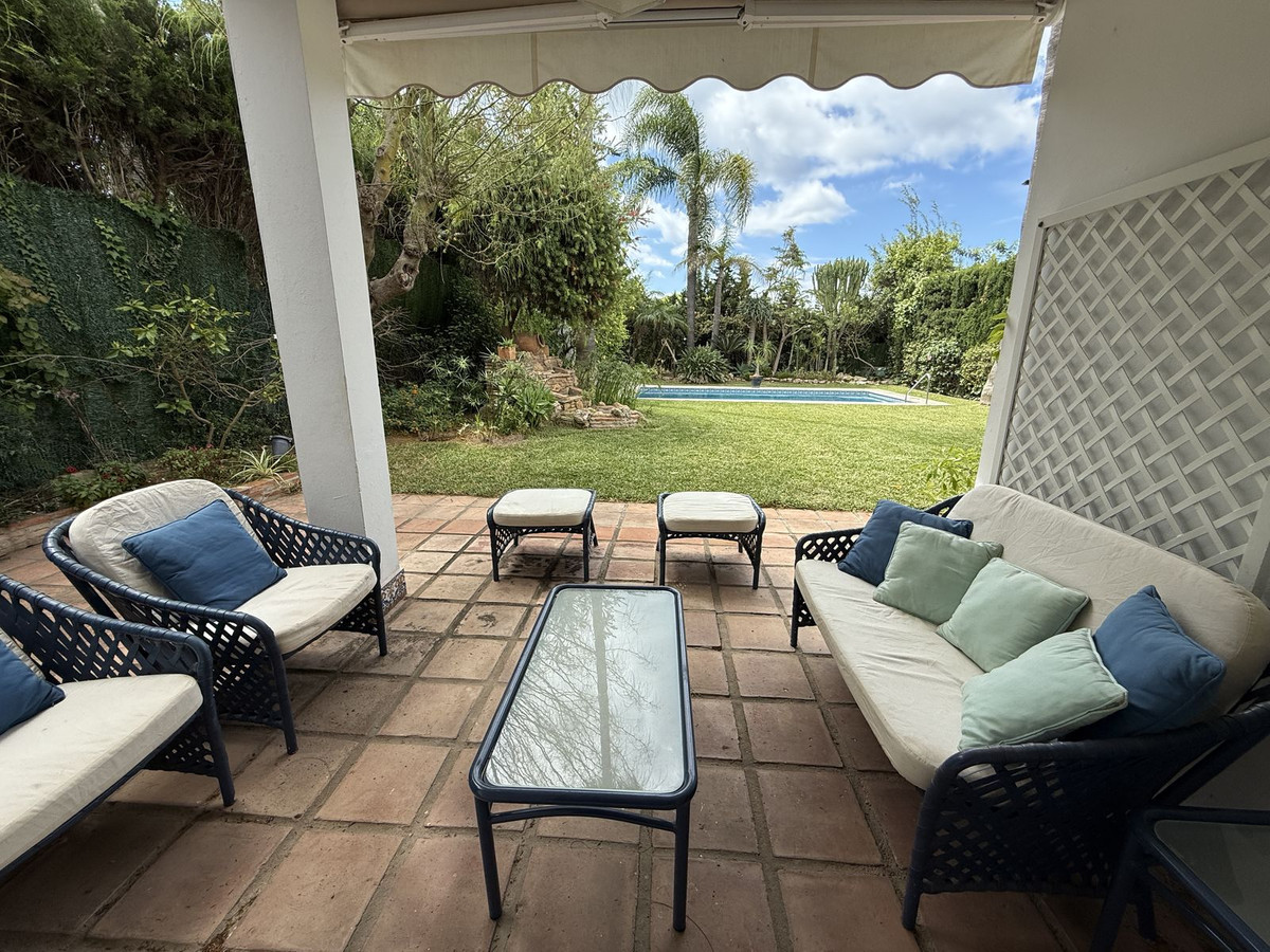 Vrijstaande Villa in Atalaya-10