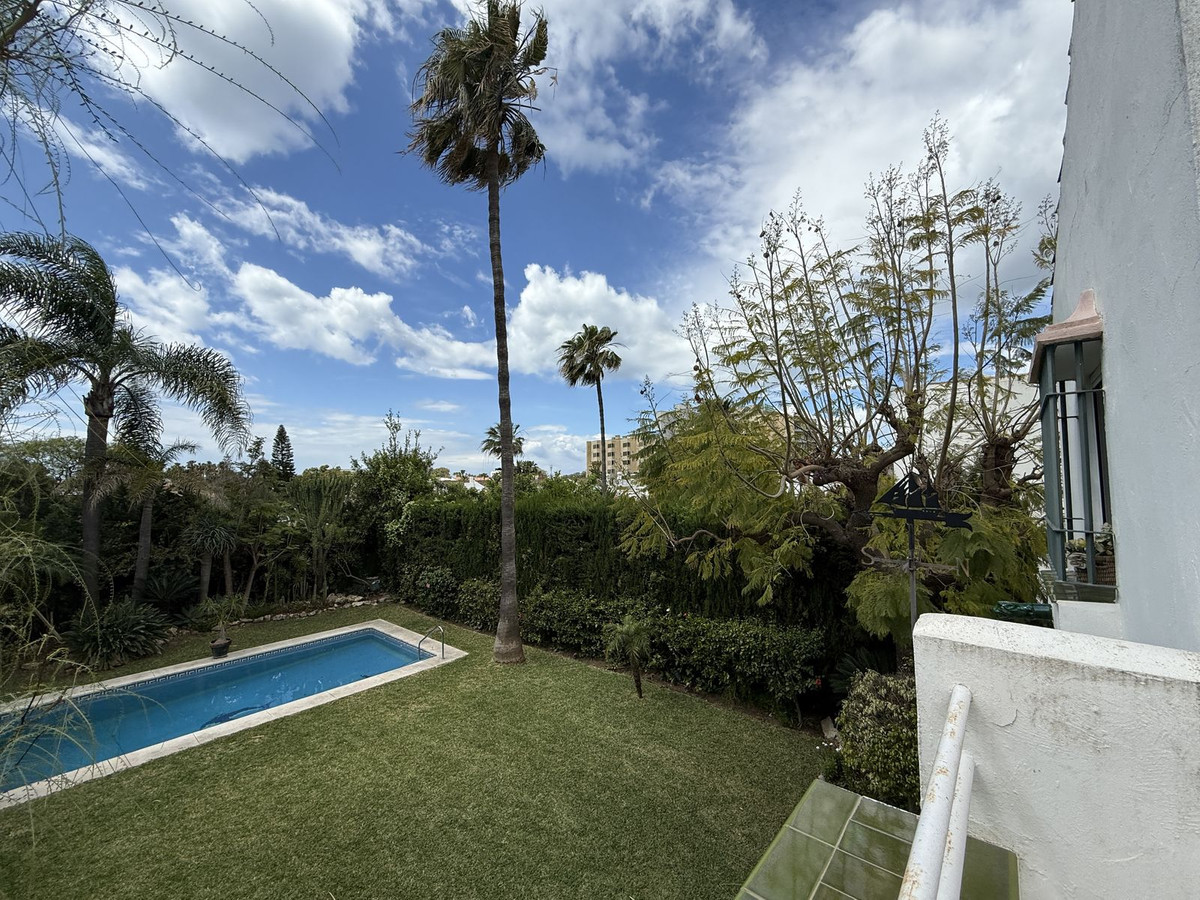 Vrijstaande Villa in Atalaya-26