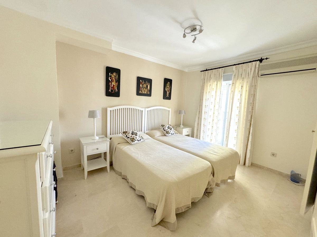 Geschakelde Woning in Atalaya-13