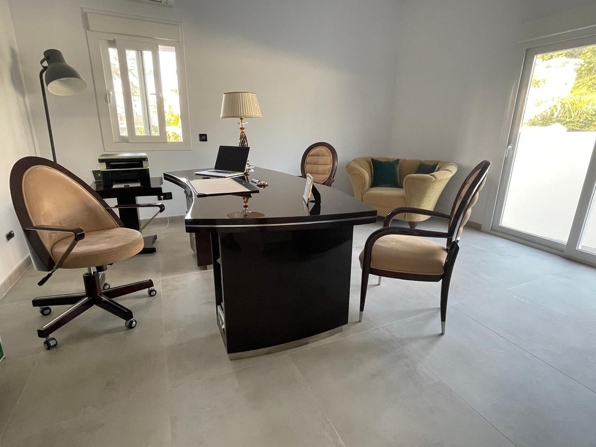 Vrijstaande Villa in Atalaya-34