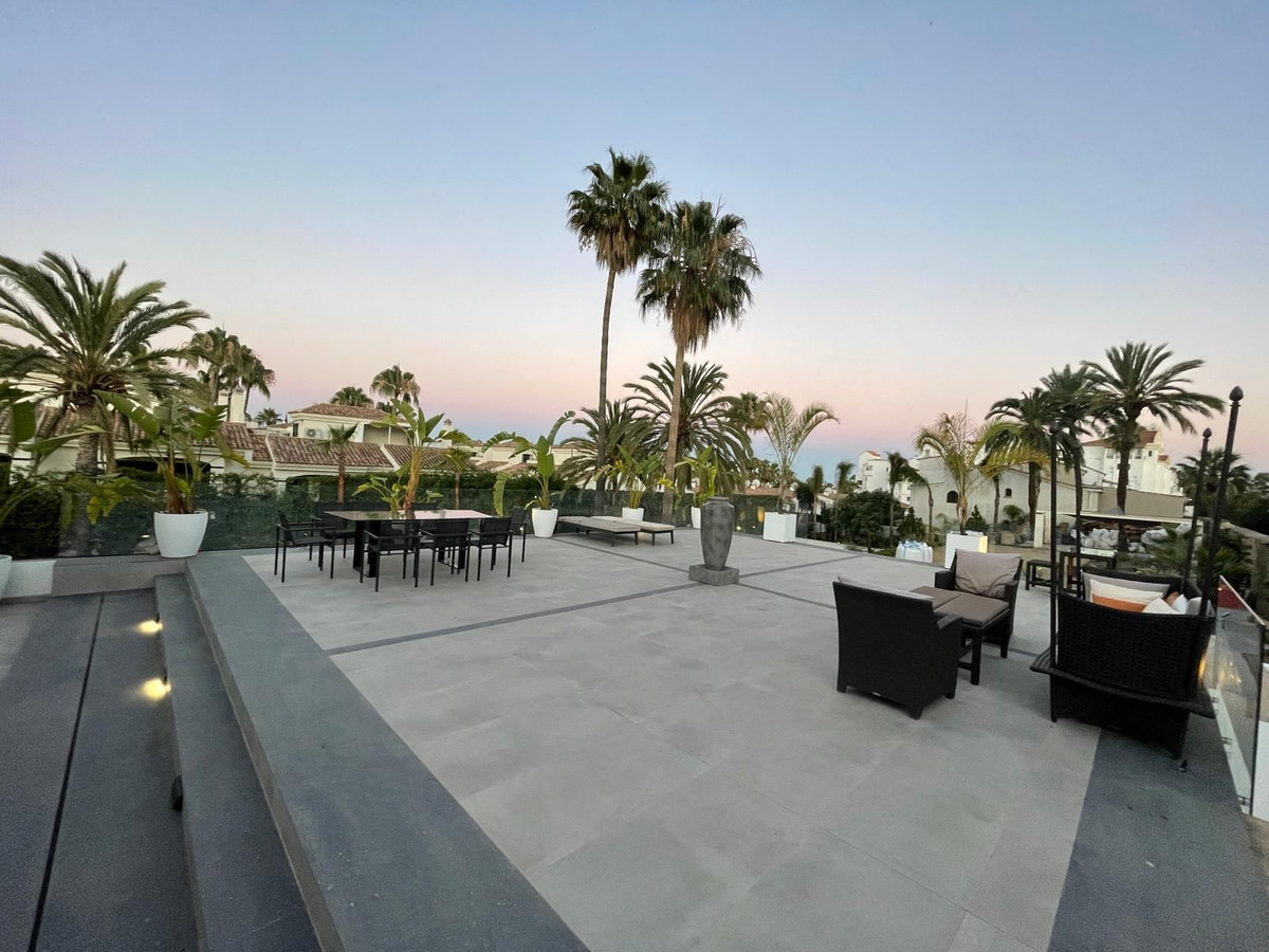 Vrijstaande Villa in Atalaya-36