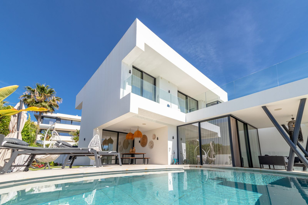 Vrijstaande Villa in Atalaya-2