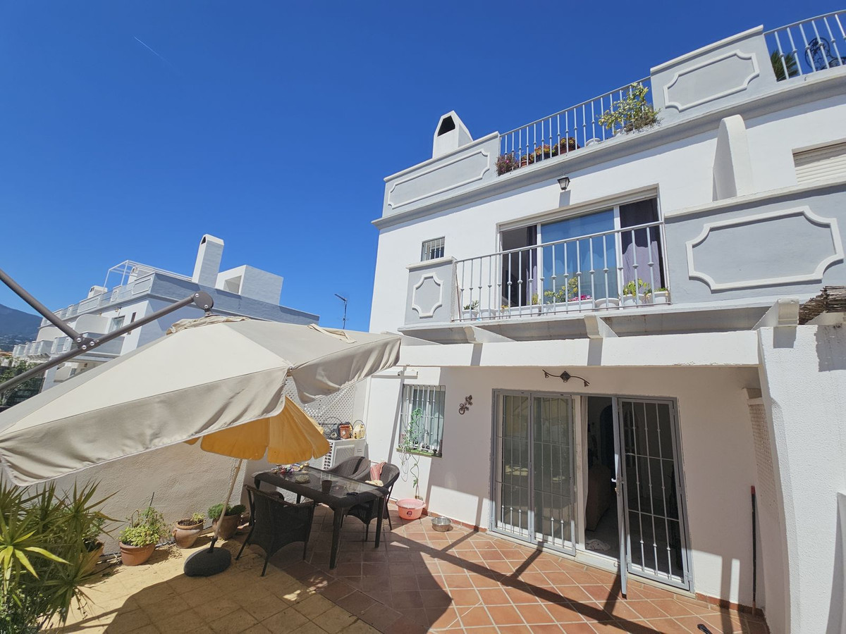 Huis te koop in Atalaya | 3 slaapkamers H5048176