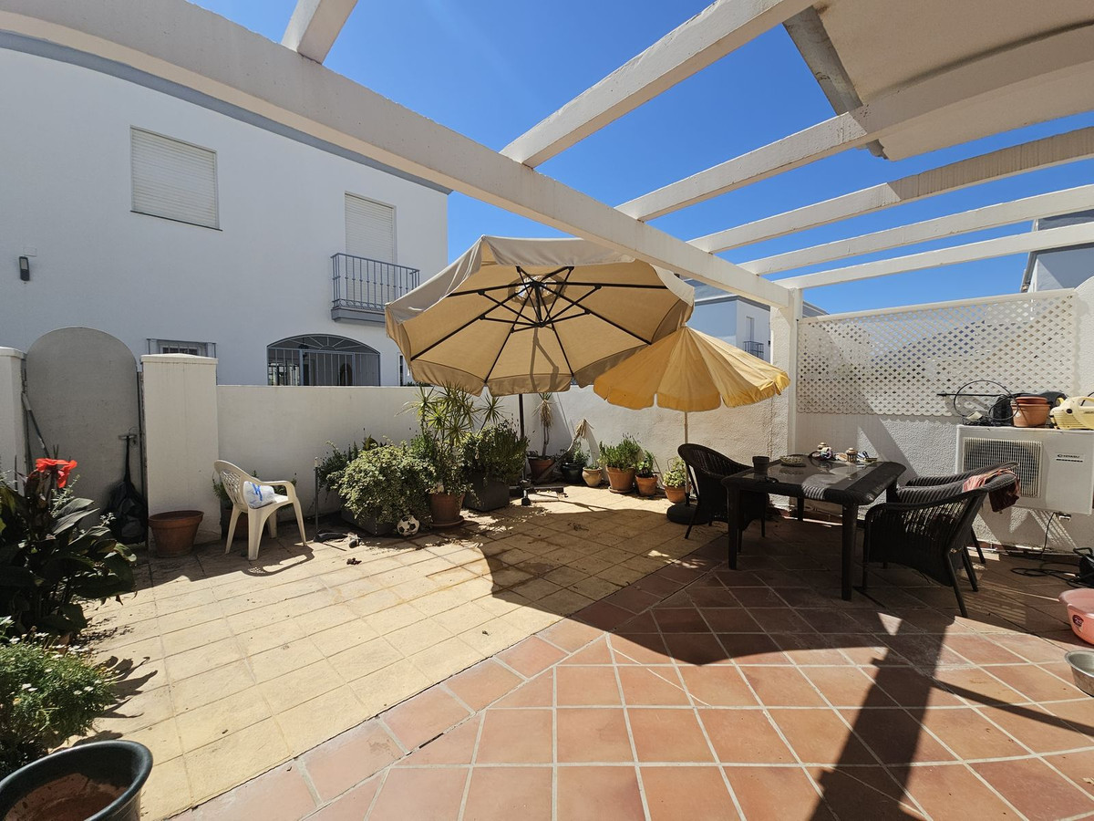 Huis te koop in Atalaya | 3 slaapkamers H5048176