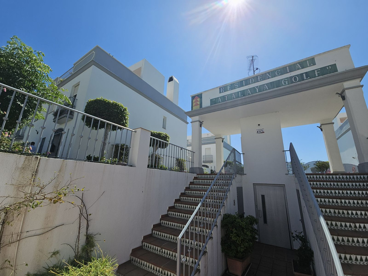 Huis te koop in Atalaya | 3 slaapkamers H5048176