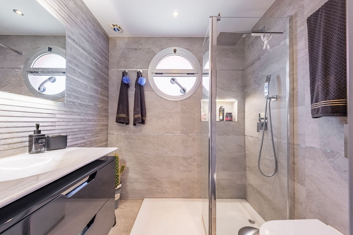 Townhouse for sale in Atalaya | 4 bedrooms H5107918