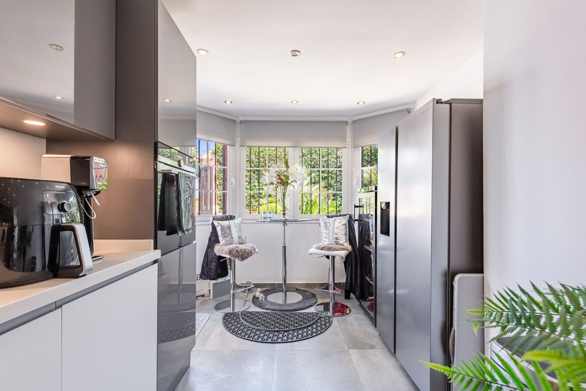 Townhouse for sale in Atalaya | 4 bedrooms H5107918