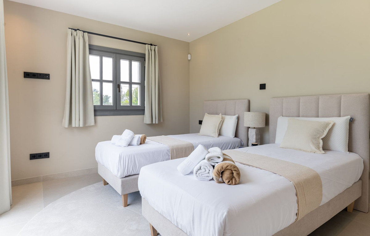 Huis te koop in Atalaya | 5 slaapkamers H5134450