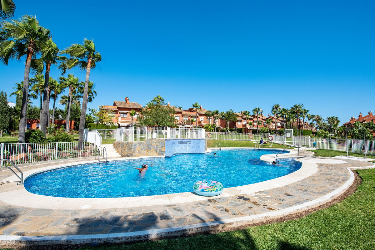 Huis te koop in Atalaya | 4 slaapkamers H5145052