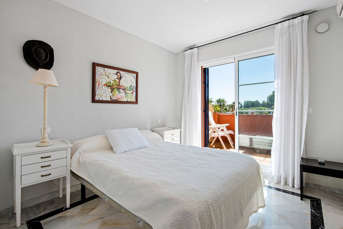 Huis te koop in Atalaya | 4 slaapkamers H5145052
