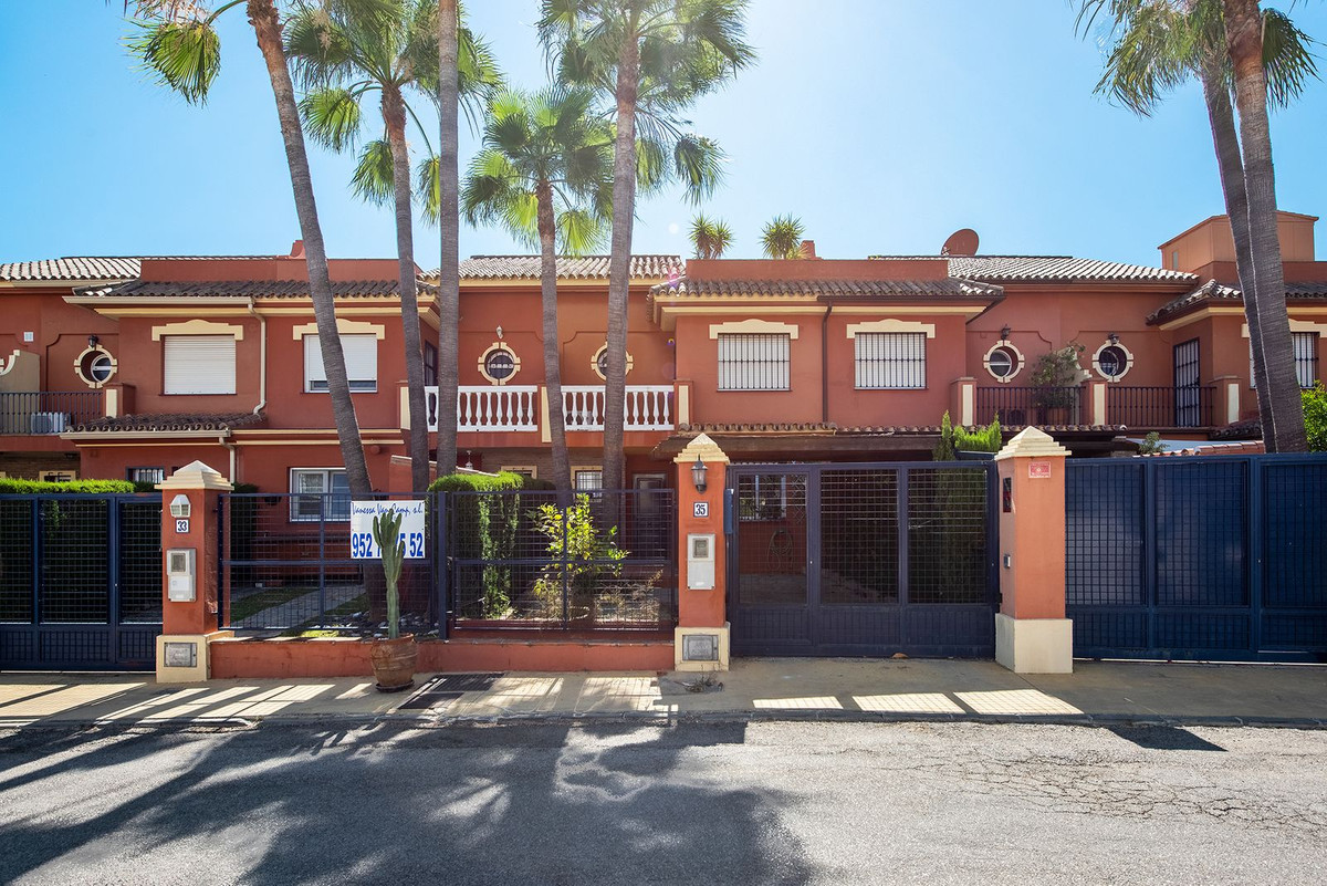 Huis te koop in Atalaya | 4 slaapkamers H5145052