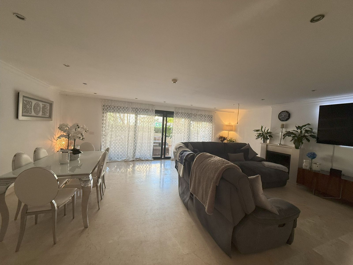 Huis te koop in Atalaya | 4 slaapkamers H5150860