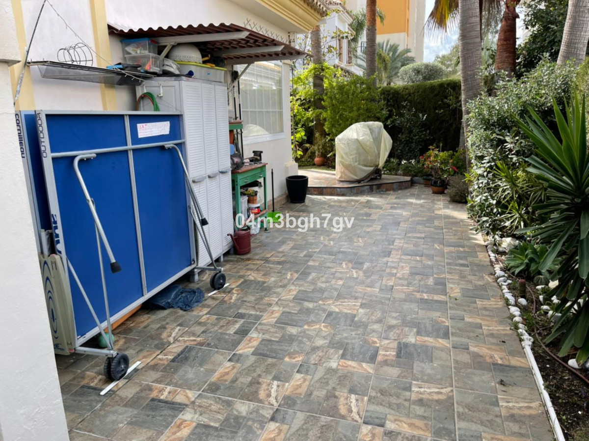 Huis te koop in Atalaya | 4 slaapkamers H5225326