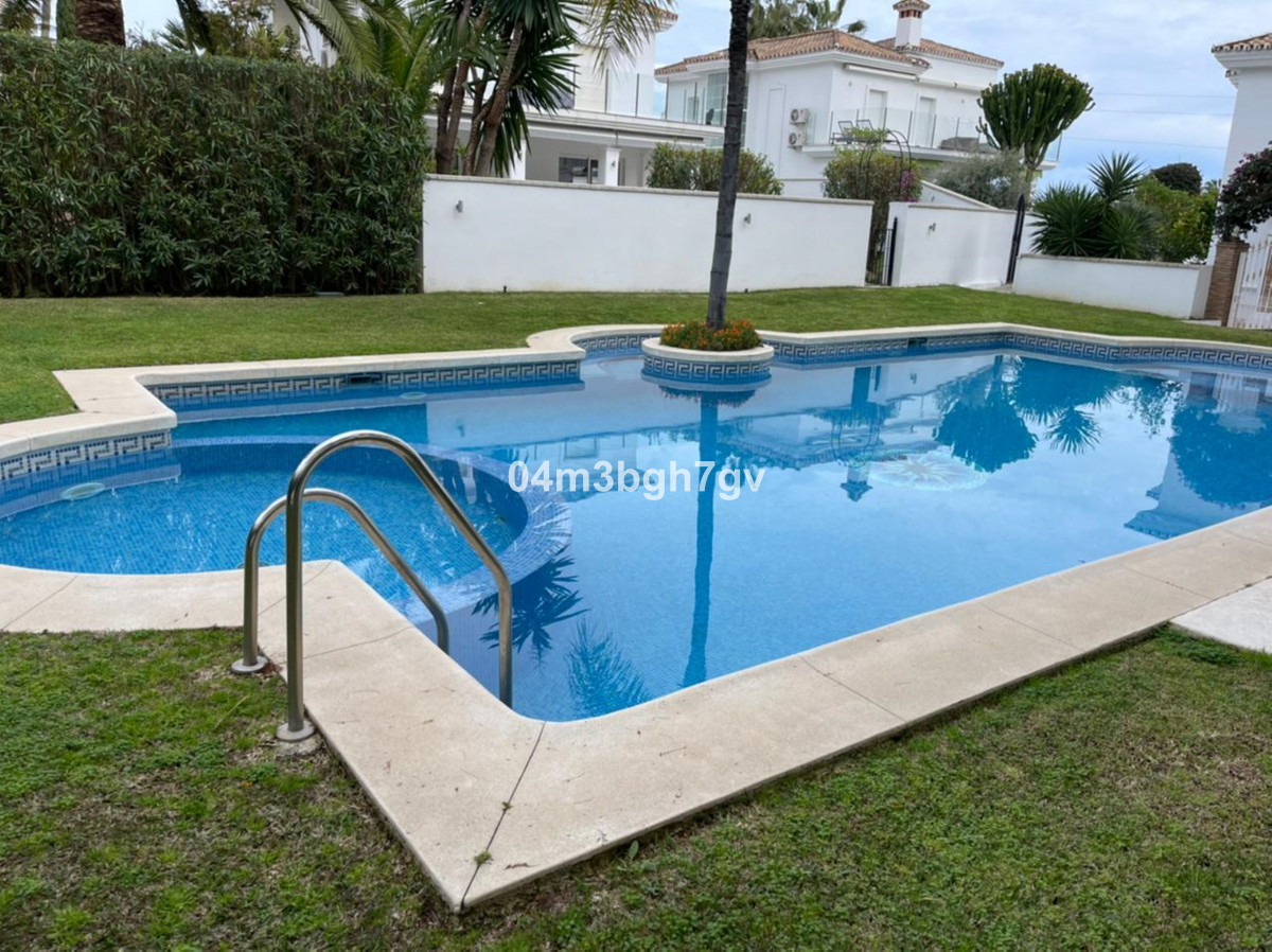 Huis te koop in Atalaya | 4 slaapkamers H5225326