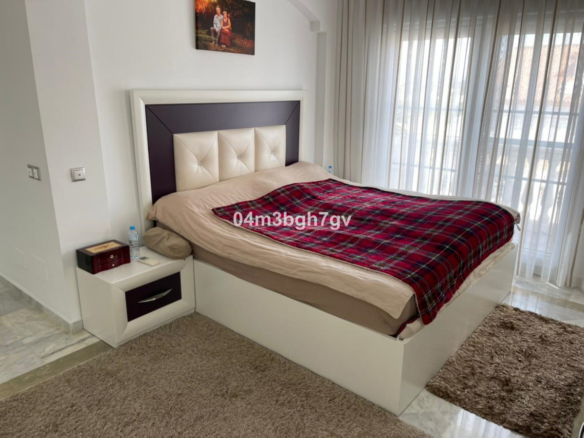 Huis te koop in Atalaya | 4 slaapkamers H5225326