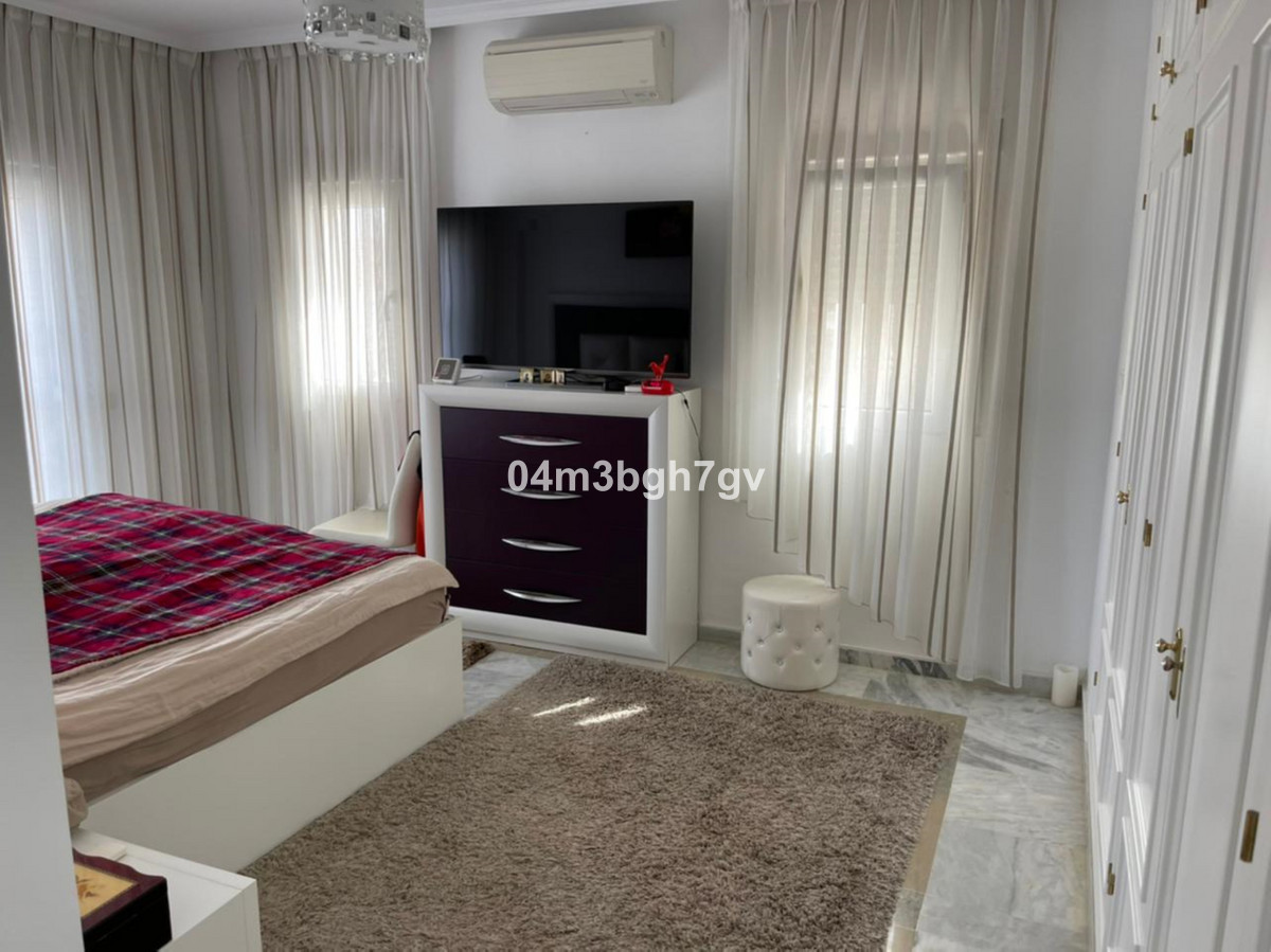 Huis te koop in Atalaya | 4 slaapkamers H5225326