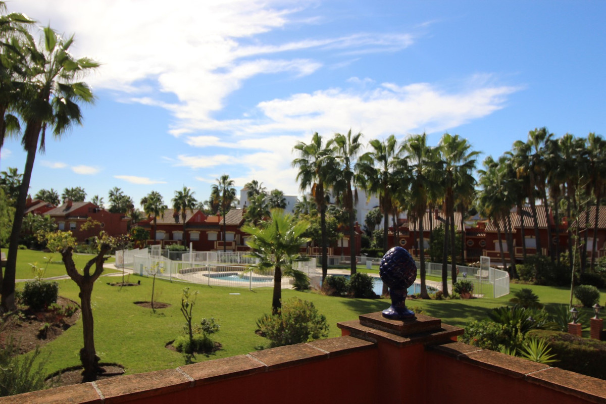 Huis te koop in Atalaya | 4 slaapkamers H5251573