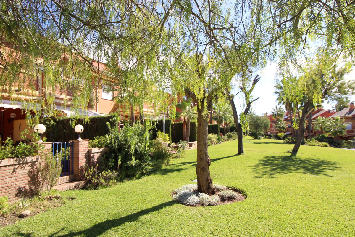 Huis te koop in Atalaya | 4 slaapkamers H5251573