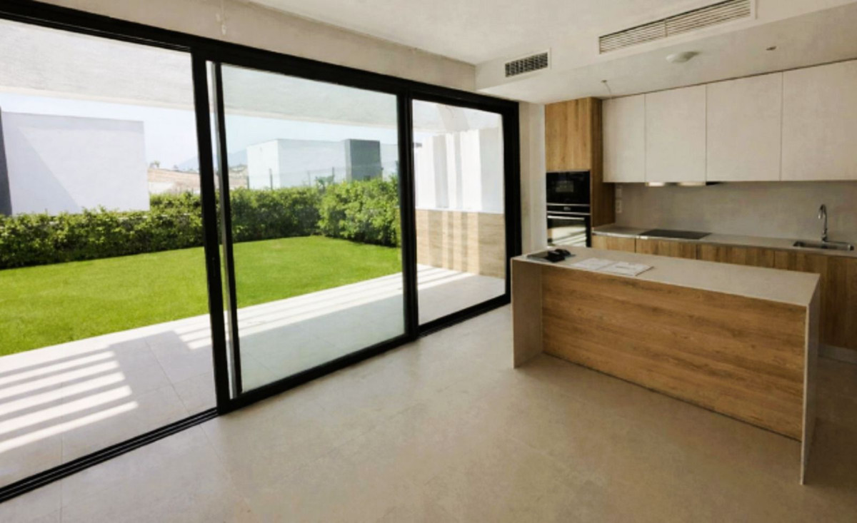 Huis te koop in Atalaya | 4 slaapkamers H5274163