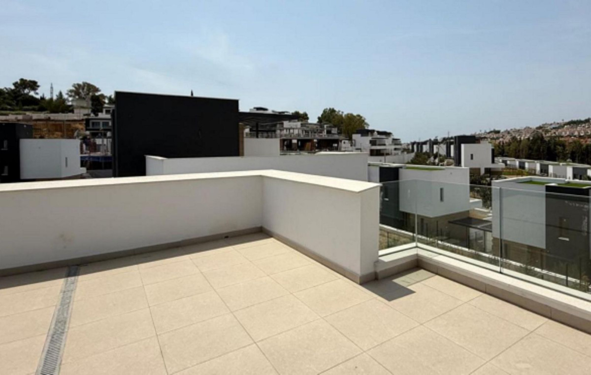 Huis te koop in Atalaya | 4 slaapkamers H5274163