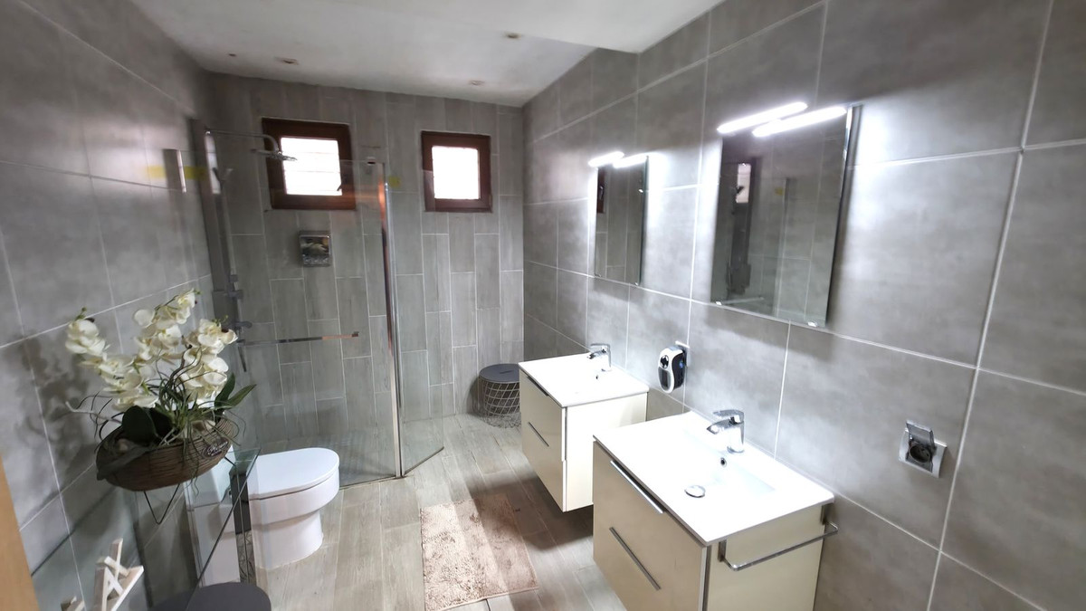 Huis te koop in Atalaya | 6 slaapkamers H5322523