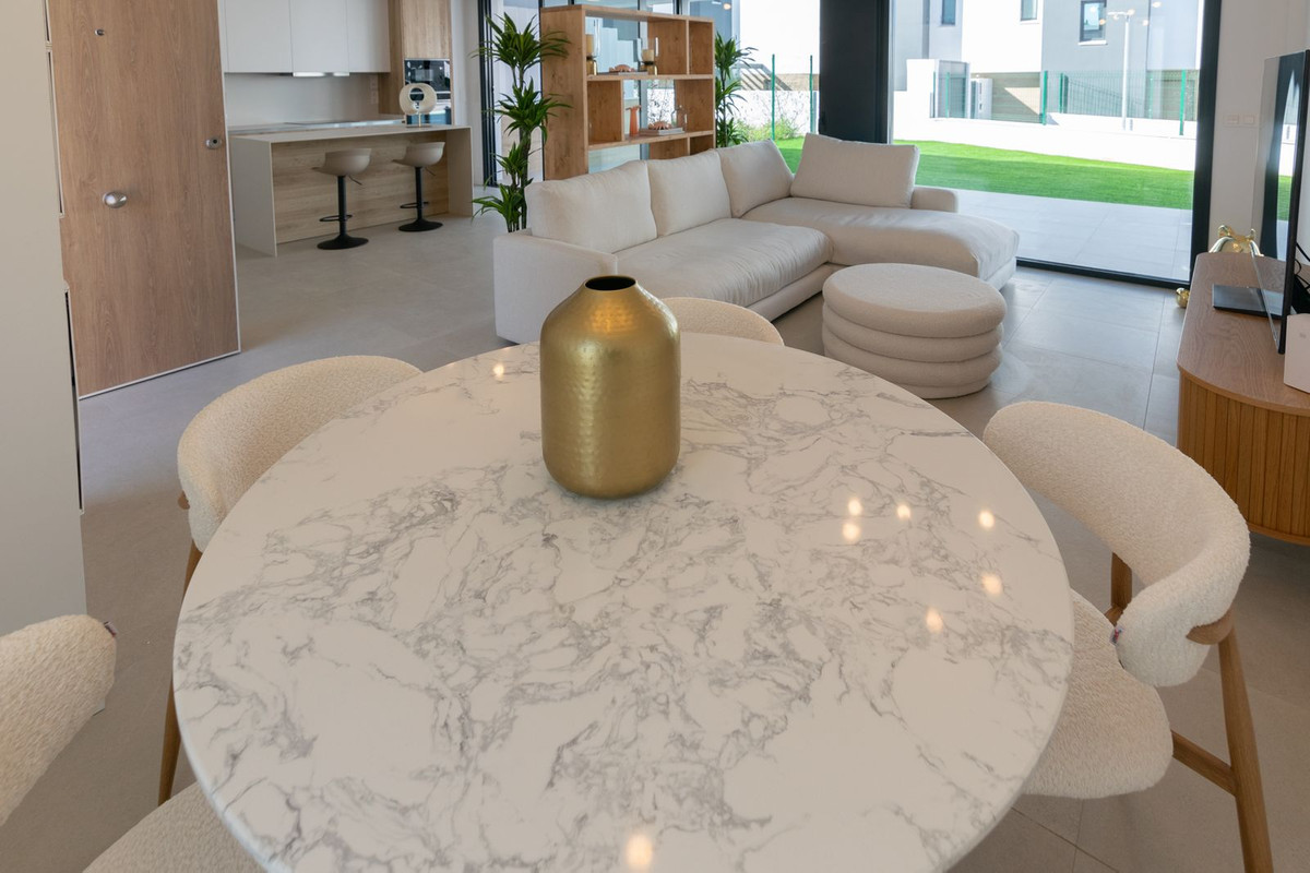 Huis te koop in Atalaya | 4 slaapkamers H5327509